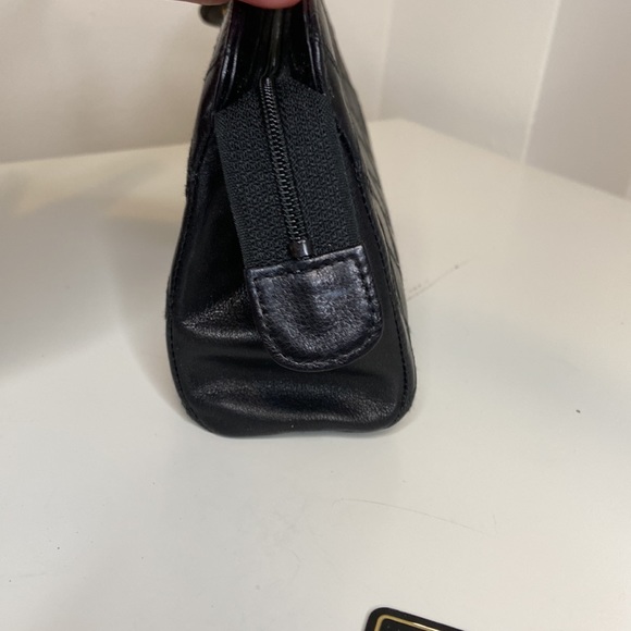 Chanel Cosmetic Case - Picture 5 of 13